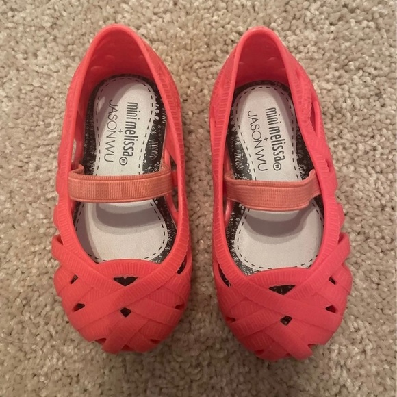 Mini Melissa - Picture 4 of 7